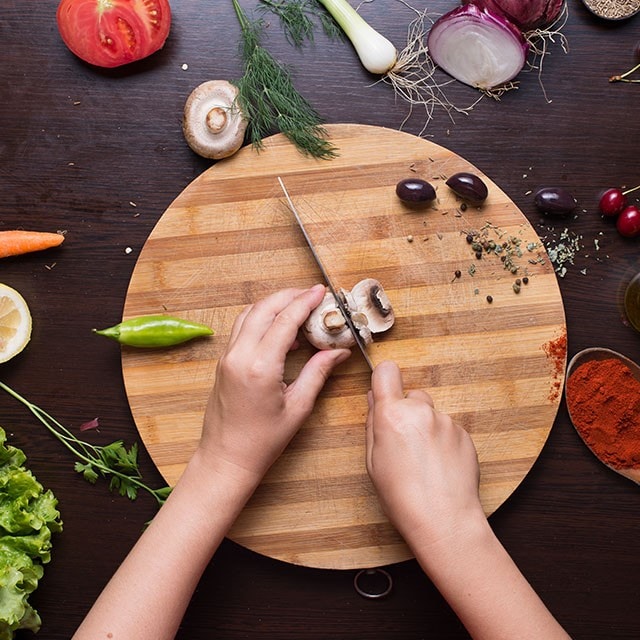 מתייעלים, חוסכים ומגדילים מכירות