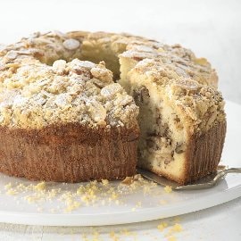 עוגת וניל עם תפוחים ואגוזים