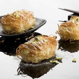 רול קדאיף עם אפרסקים ואגסים